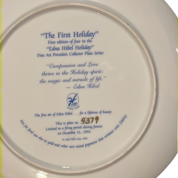 EDNA HIBEL HOLIDAY Fine Art Porcelain Collector Plate Series. - Picture 5 of 8